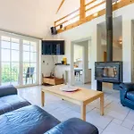 Au Paradis 6+2 Pers *