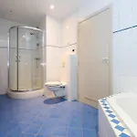 Au Paradis 6+2 Pers Rendeux