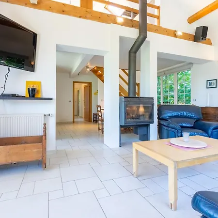 ヴィラ Au Paradis 6+2 Pers *