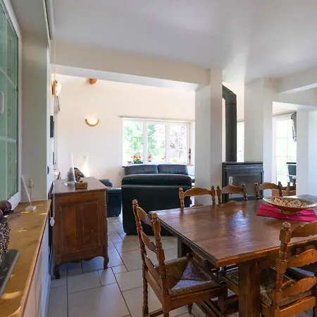 Au Paradis 6+2 Pers Rendeux