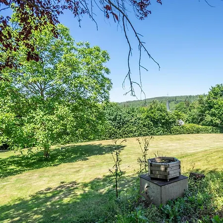 Au Paradis 6+2 Pers *